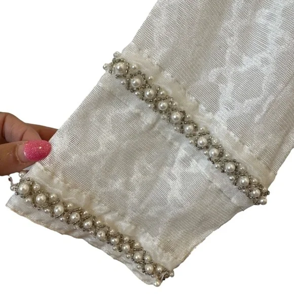 Pakistani creamy white cutwork shalwar kameez - Picture 3 of 5